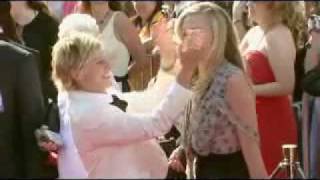 Portia de rossi amp Ellen degeneres kiss 34th emmy award arrivals 2007 [upl. by Kahl]